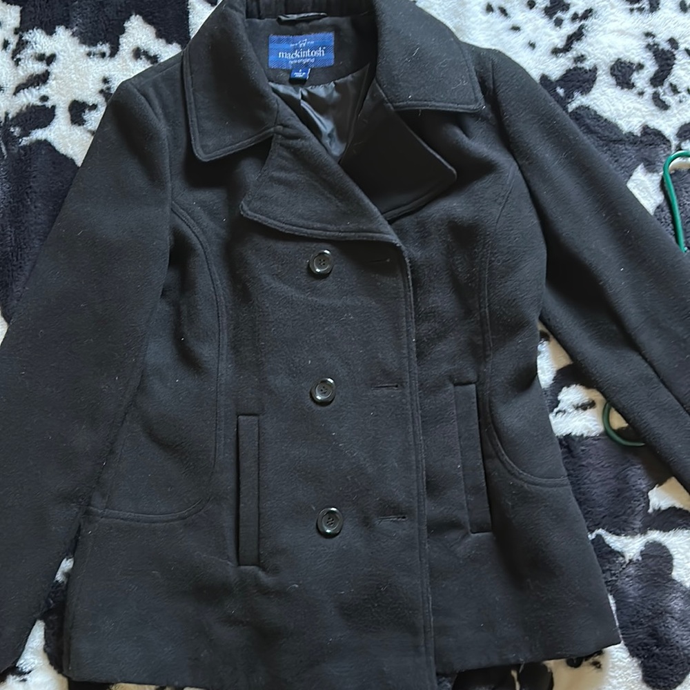 really cute coat, worn a couple times